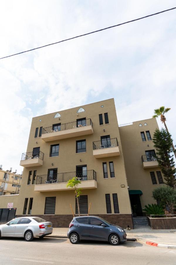 Апарт готель Nahal Oz 33 Бат-Ям Екстер'єр фото